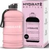 HYDRATE 2,2 Liter Sportfles - Duurzaam En Extra Sterk - BPA Vrij - Ideaal Voor: Sportschool, Dieet, Bodybuilding, Buitensport, Wandelen En Kantoor - Grote Waterfles (Mat Roze) -Aigostar winkel 1200x1180