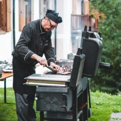 BBQ Accesoires Gereedschapset Koffer Set Tang Borstel Schort Barbecue Dagdeals - Chef Cook BBQ Accessoires Set 18 BBQ Accesoires Gereedschapset Koffer Set Tang Borstel Schort Barbecue Dagdeals - Chef Cook BBQ Accessoires Set -Aigostar winkel 1200x1200 1035