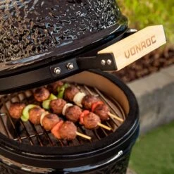 VONROC - BBQ - Kamado - 13 Inch - Ø27cm Kookoppervlak - Houtskoolbarbecue – Keramisch - Tafelmodel - Met Onderstel, Thermometer, Plate Setter & Regenhoes 33 VONROC - BBQ - Kamado - 13 Inch - Ø27cm Kookoppervlak - Houtskoolbarbecue – Keramisch - Tafelmodel - Met Onderstel, Thermometer, Plate Setter & Regenhoes -Aigostar winkel 1200x1200 1146