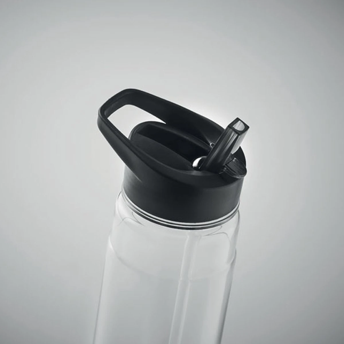 Merkloos Drinkfles Met Rietje - Waterfles - Drinkfles Volwassenen - Flip-top Deksel - RPET - Polypropyleen - 650ML - Zwart 4 Merkloos Drinkfles Met Rietje - Waterfles - Drinkfles Volwassenen - Flip-top Deksel - RPET - Polypropyleen - 650ML - Zwart - Afbeelding 2