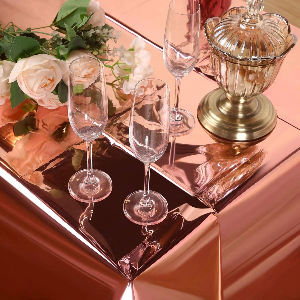 Partizzle 2x Rose Goud Plastic Wegwerp Tafelkleed Set - Verjaardag Bruiloft Sweet 16 Versiering - Feest Decoratie - 274 X 137 Cm 6 Partizzle 2x Rose Goud Plastic Wegwerp Tafelkleed Set - Verjaardag Bruiloft Sweet 16 Versiering - Feest Decoratie - 274 X 137 Cm - Afbeelding 4