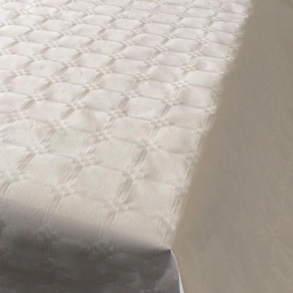 Wit Papieren Tafelkleed Op Rol - 800x118cm 3 Wit Papieren Tafelkleed Op Rol - 800x118cm