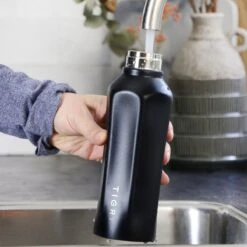 TIGR Hexagon - Drinkfles - Thermosfles - RVS - 500ml - Zwart - Met Afwasborstel 10 TIGR Hexagon - Drinkfles - Thermosfles - RVS - 500ml - Zwart - Met Afwasborstel -Aigostar winkel 1200x1200 67