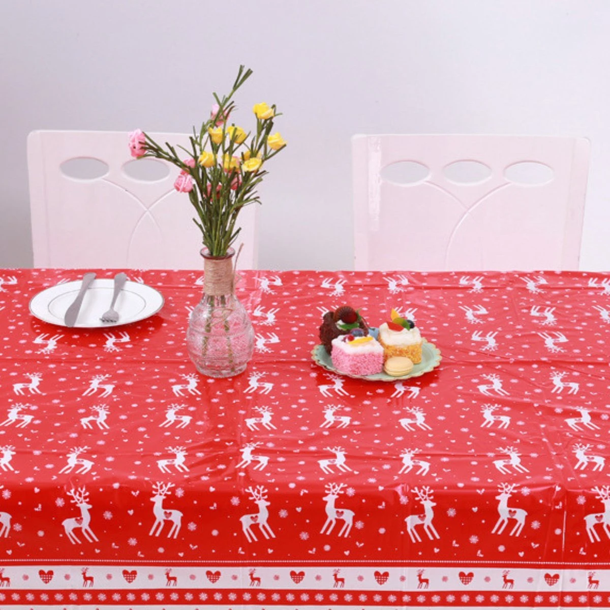 Pazzo Festa - Wegwerp Tafelkleed - 2 Stuks - Kerst - Rood Wit - Vlek & Geurvrij - Party's - 4 Pazzo Festa - Wegwerp Tafelkleed - 2 Stuks - Kerst - Rood Wit - Vlek & Geurvrij - Party's - - Afbeelding 2