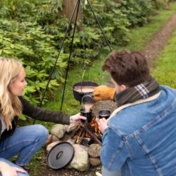 Esschert Design - Driepoot Met Ketting - Haardvuur Accessoires - Staal - Zwart 33 Esschert Design - Driepoot Met Ketting - Haardvuur Accessoires - Staal - Zwart -Aigostar winkel 1200x1200 960