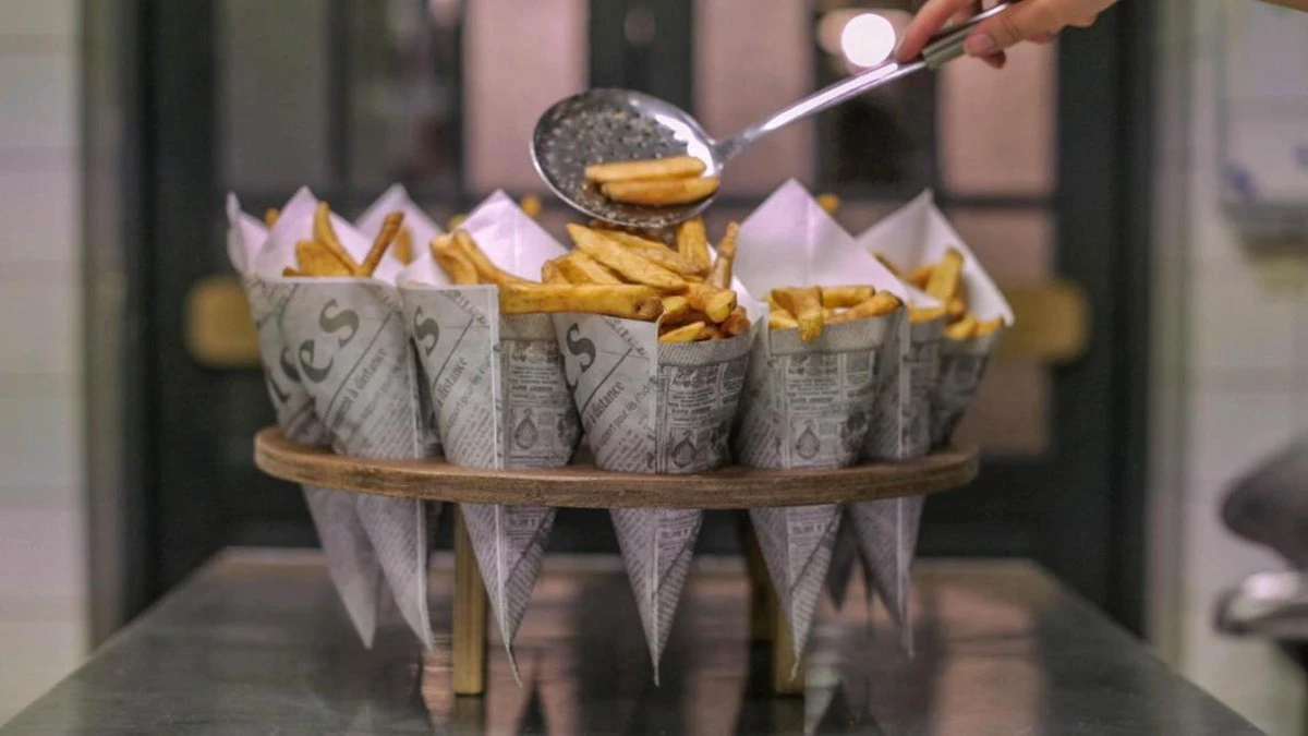 Merkloos Puntzak Krant | Papieren Frietzak | 50 Stuks | Patatzak | Patatzakje |Frietzakken | Puntzakjes | Puntzakken | Frietzakjes | Frietzakje | Snoepzak 4 Merkloos Puntzak Krant | Papieren Frietzak | 50 Stuks | Patatzak | Patatzakje |Frietzakken | Puntzakjes | Puntzakken | Frietzakjes | Frietzakje | Snoepzak - Afbeelding 2