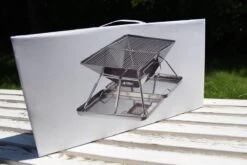 United Entertainment - Opvouwbare Houtskoolbarbecue - RVS - Met Koffer En Draagtas 17 United Entertainment - Opvouwbare Houtskoolbarbecue - RVS - Met Koffer En Draagtas -Aigostar winkel 1200x800 185