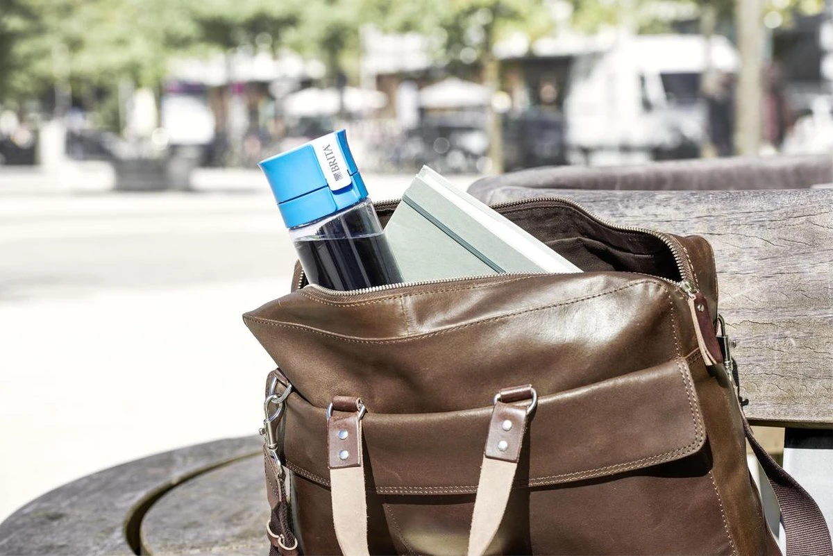 BRITA - Waterfilterfles VITAL - 0,6L - Blauw - Inclusief 1 MicroDisc Waterfilter 8 BRITA - Waterfilterfles VITAL - 0,6L - Blauw - Inclusief 1 MicroDisc Waterfilter - Afbeelding 6