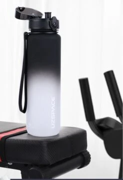 Sport & Outdoor Drinkfles, Waterfles, Sportfles, 500 Ml, Zwart/Wit (Nieuwe Editie), Tritan, BPA-vrij, Gym, Loop, Wandel, Yoga, Tennis, Voetbal, Gift, Cadeau, Miracle Shop -Aigostar winkel 820x1200