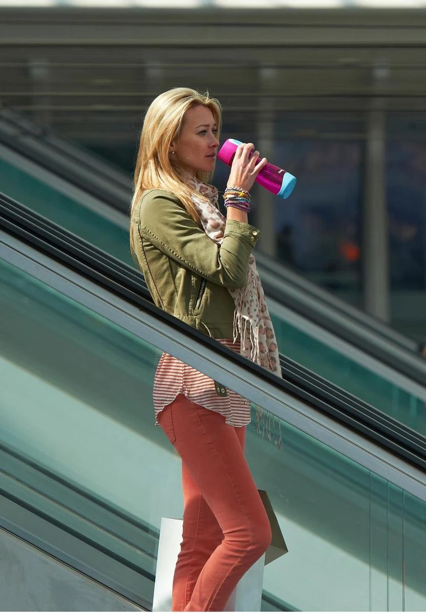 Contigo Swish Drinkfles - Pink Magenta - 500ml 10 Contigo Swish Drinkfles - Pink Magenta - 500ml - Afbeelding 8